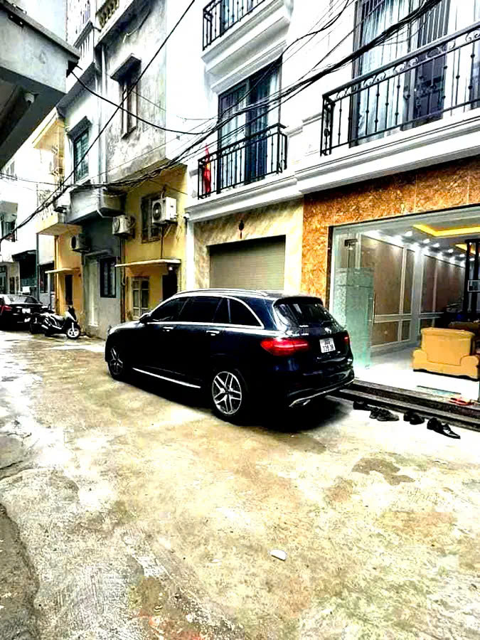 z6099373202272_68e79636a791138691482de0712220e6