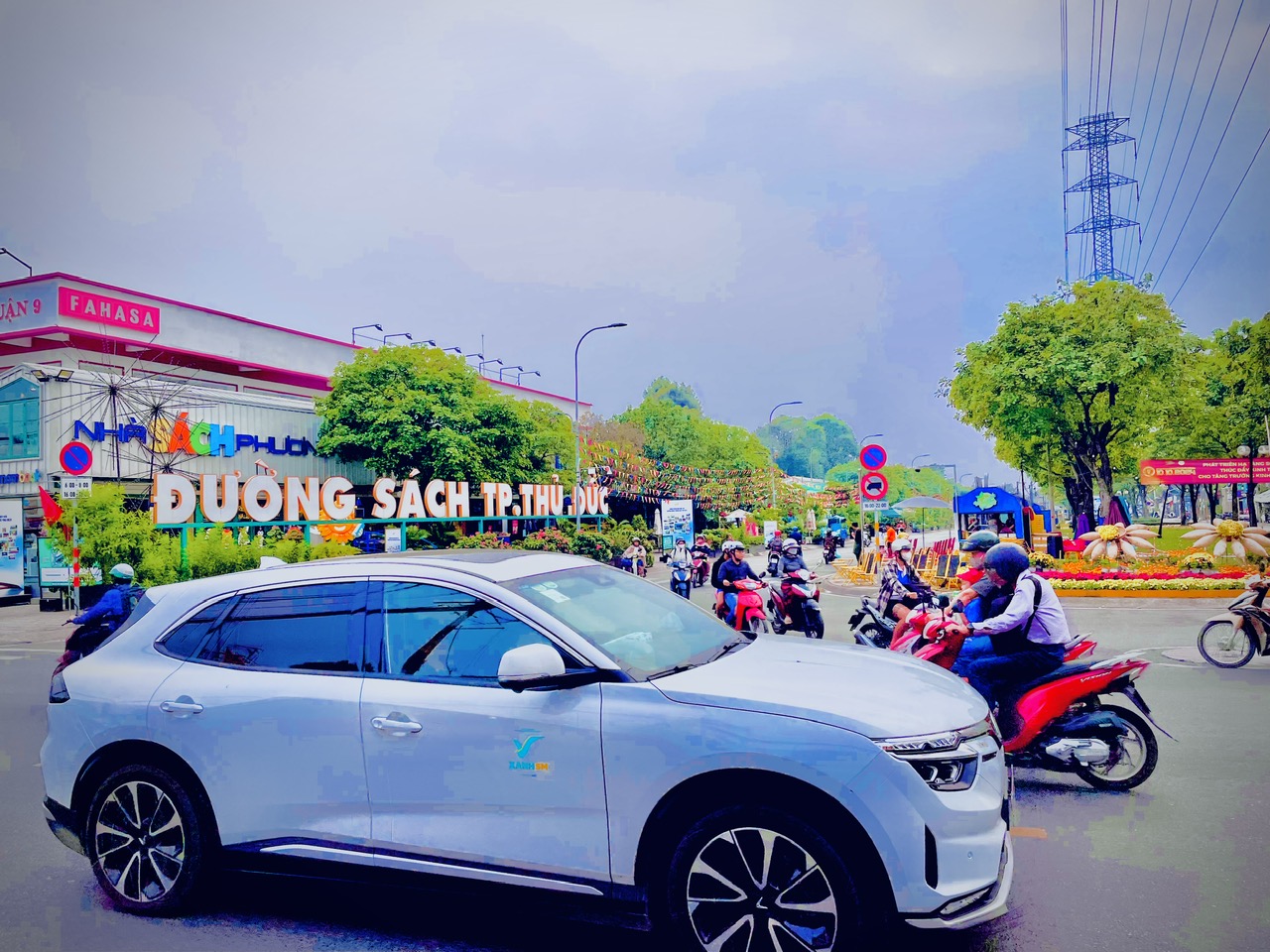 Tệp 1Đỗ Xuân Hợp, Man Thiện, Nguyễn Văn Tăng, Võ Văn Ngân, Xa Lộ Hà Nội