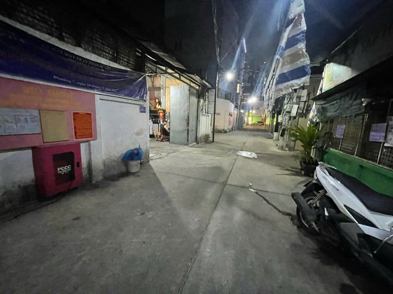 ban-nha-quan-10-duong-nguyen-chi-thanh