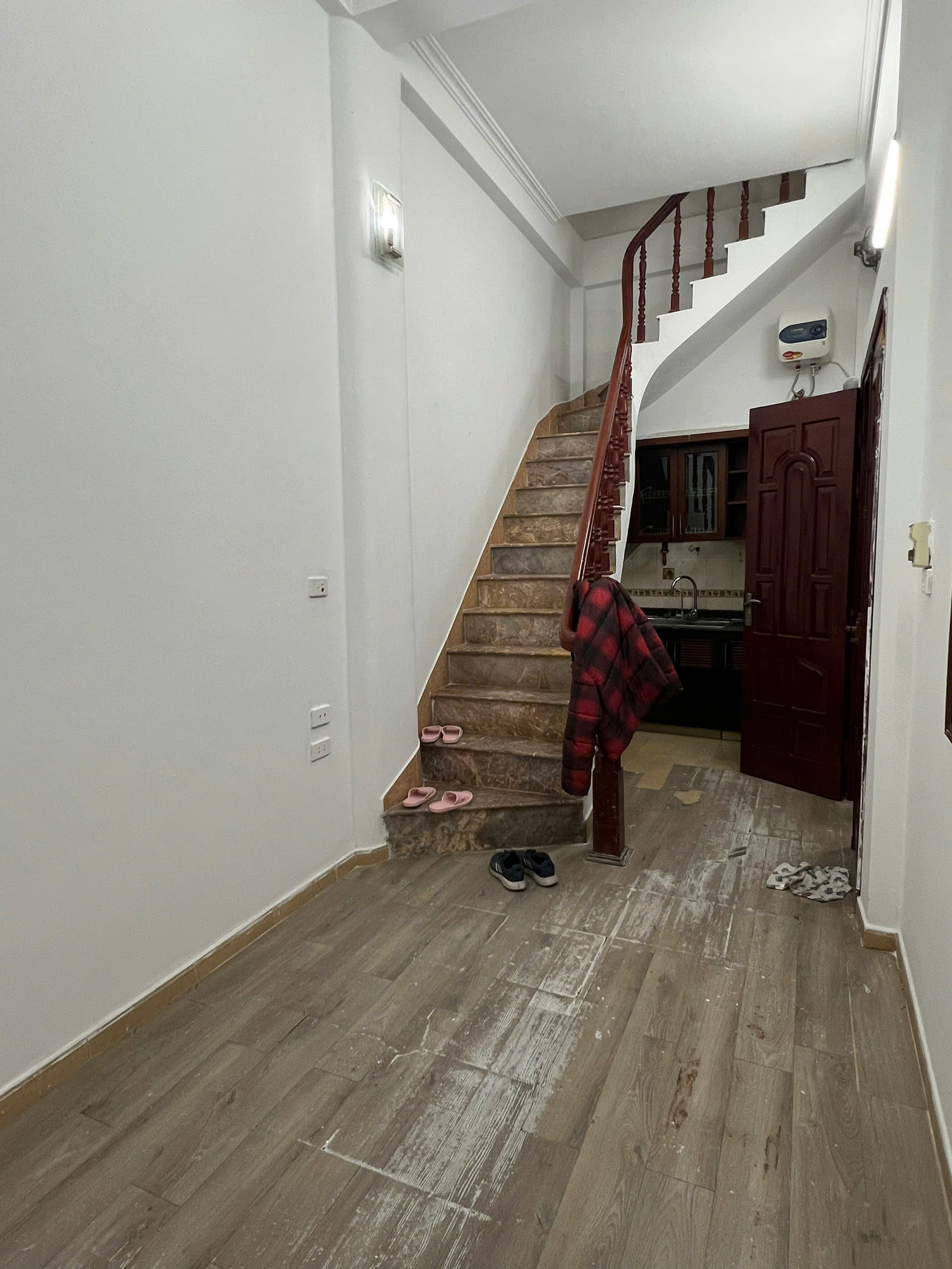 ban_nha_8_3_thanh_nhan_hai_ba_trung (10)