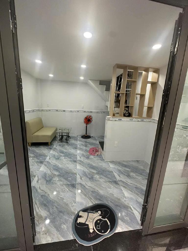 eiz-E074951-m6c9ac18_20_9