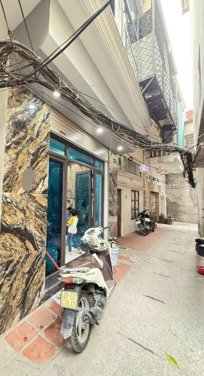 z5996804689604_00d1dba3882e4996ece688aca40ab43d