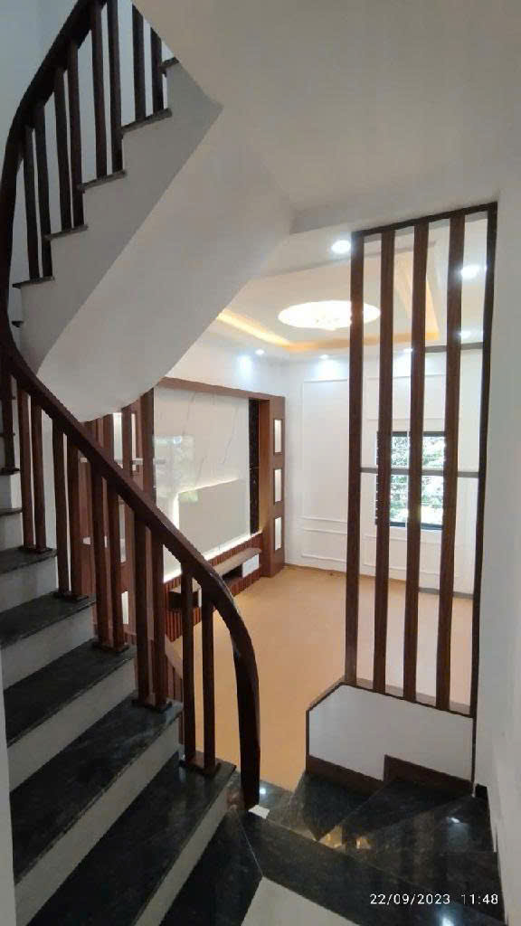 z6187523089567_65ad2093d74c5ab1fb3e56fffe51092e