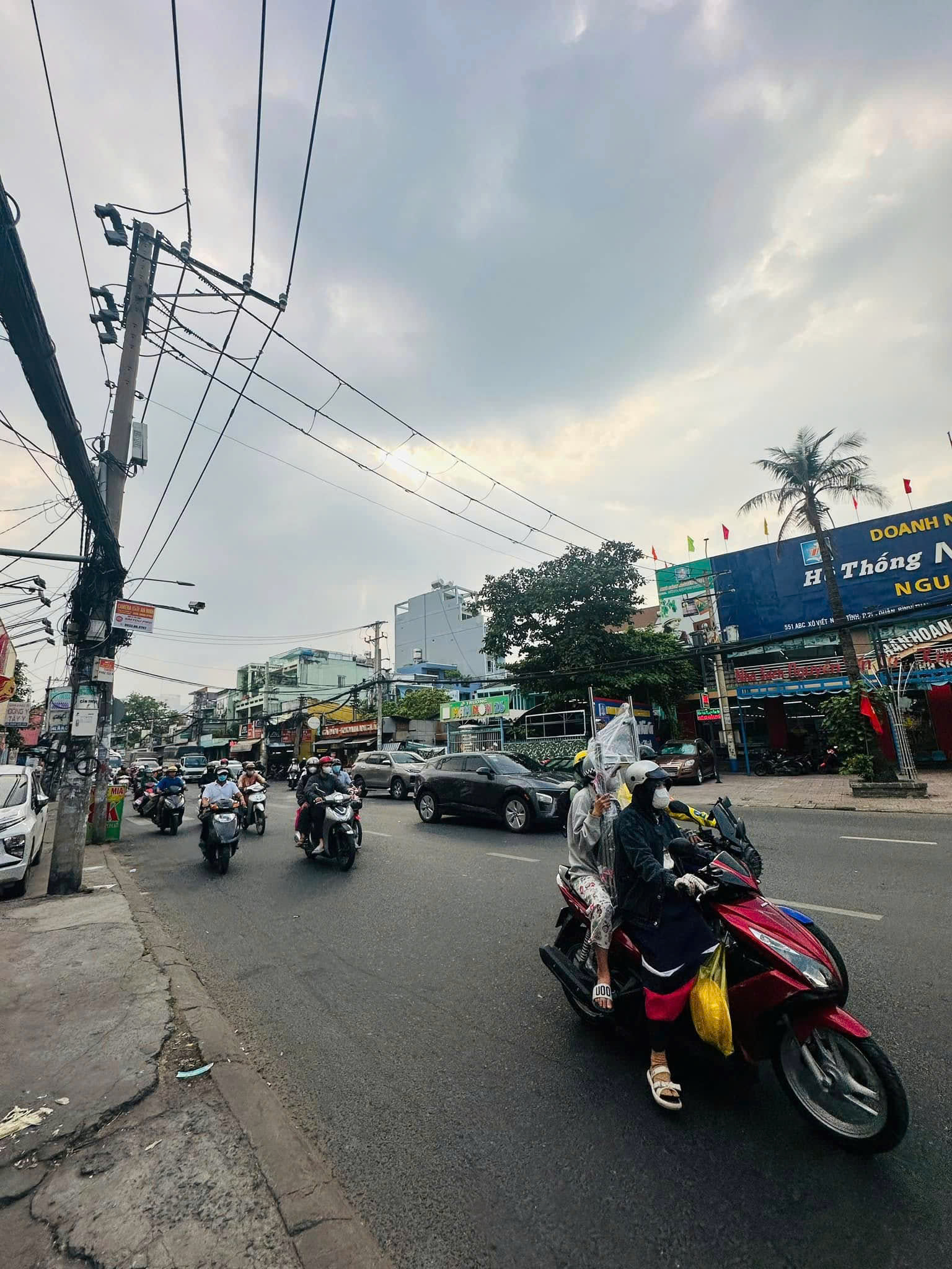 z6203201922922_520255b8314a87b8563a10431fbca126