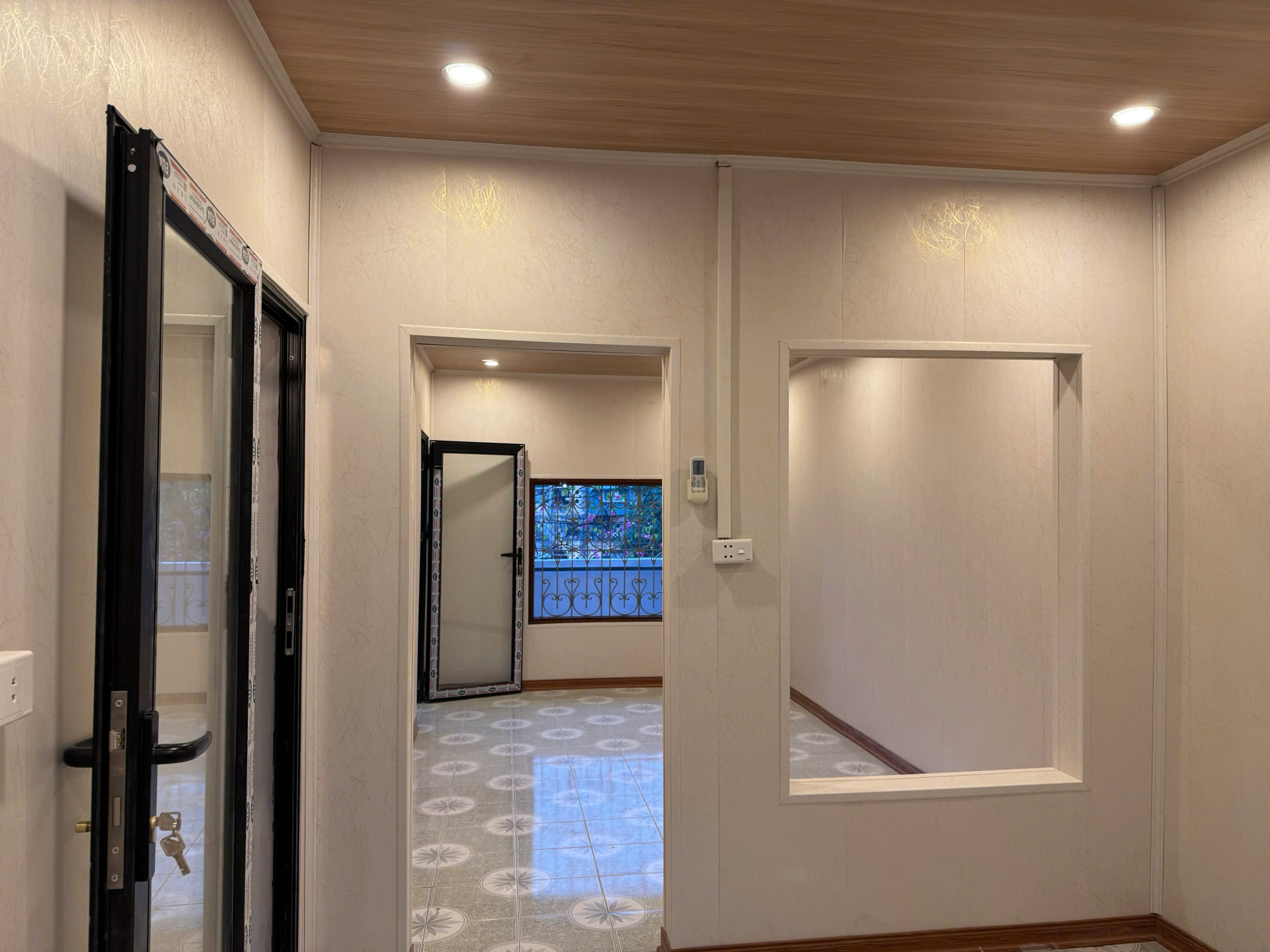 z6204175833664_6c9829ae431468748693f7de7120917c