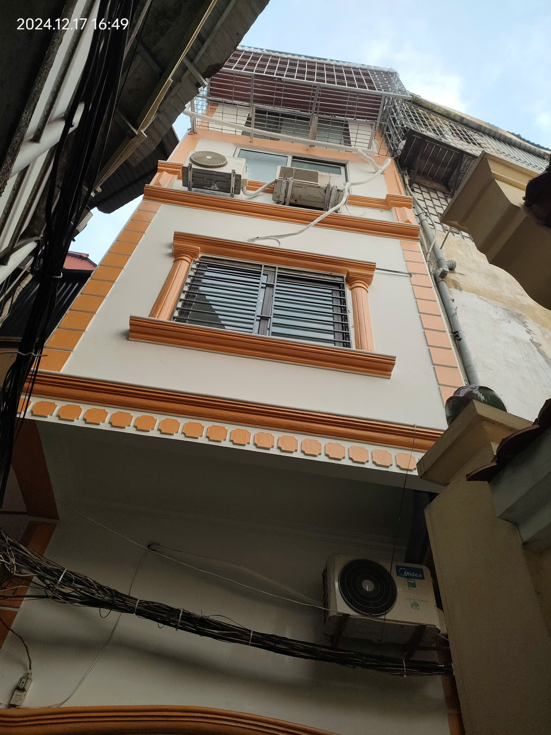 z6213951741598_fa402fa780c45e247d441500a570489e