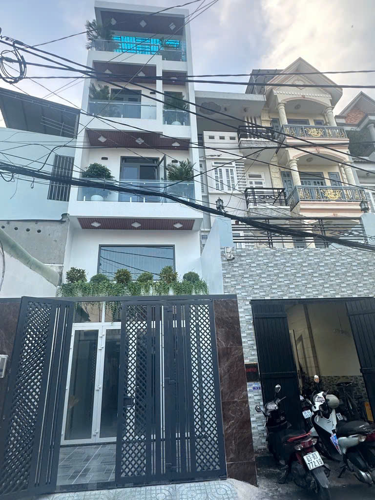 z6220017861839_84eaabb609185517af67b9ef58f57970