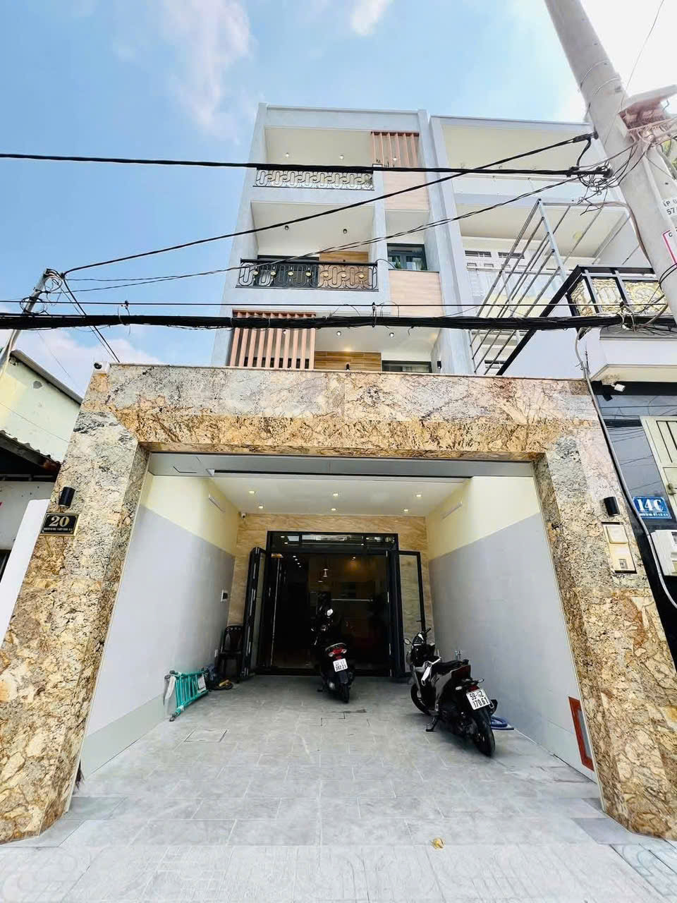 z6226839549920_e2a484e5d17fc2e5c5b8b49f4faa741b