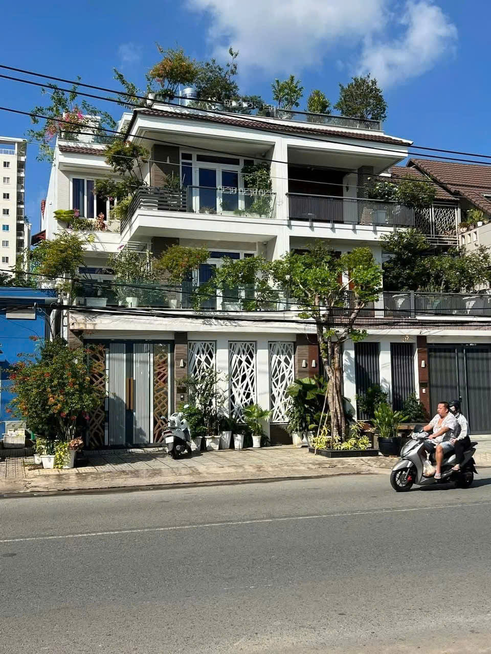 z6226841864935_30280f0842257fab0a56b257e6997a91