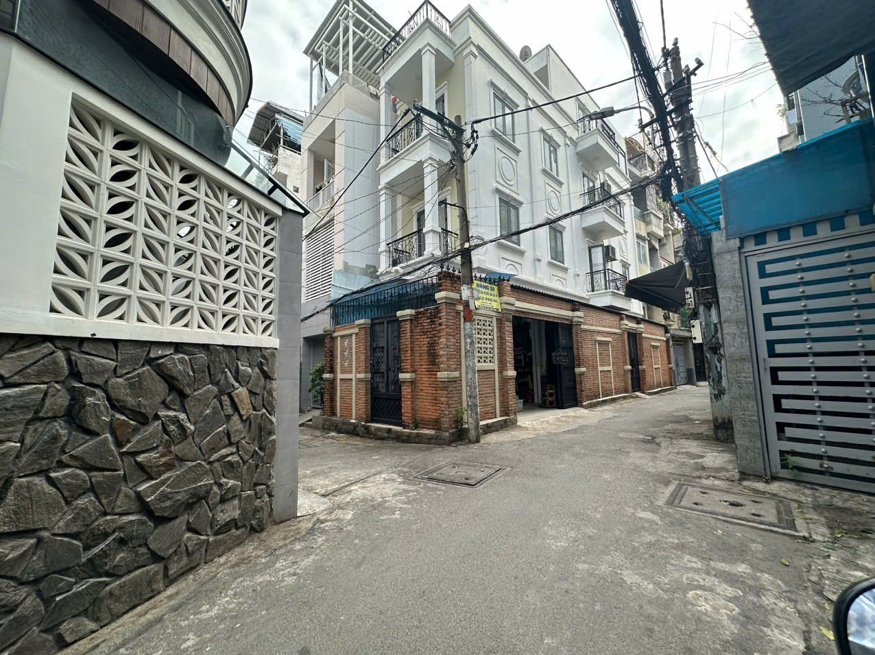 z6239060144105_f5403e48f6f05dcab29f18474790df7c