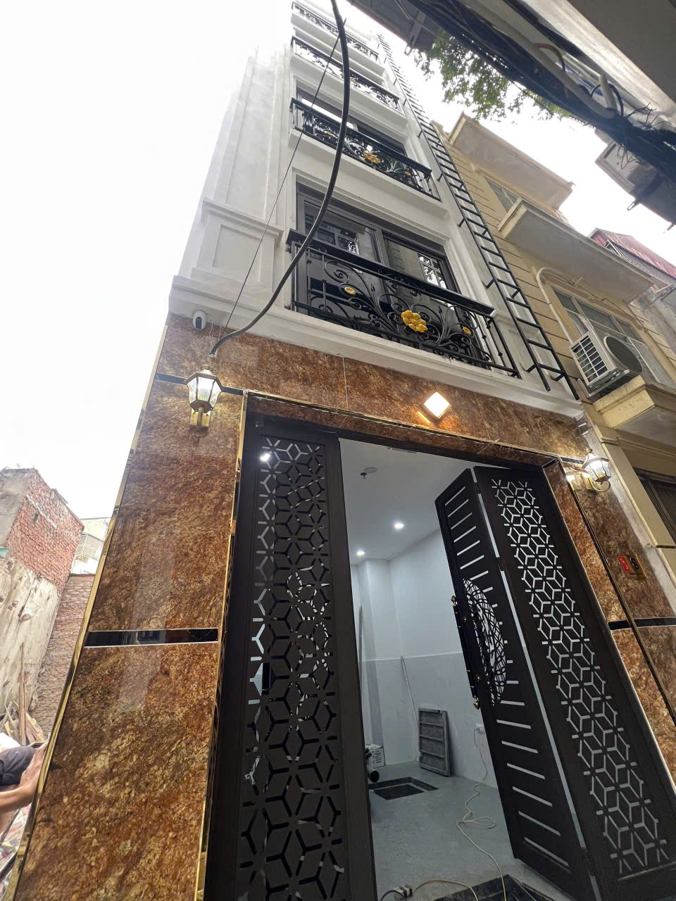 z6243240099442_75e79805f14fc217f99bc8229a87f59c