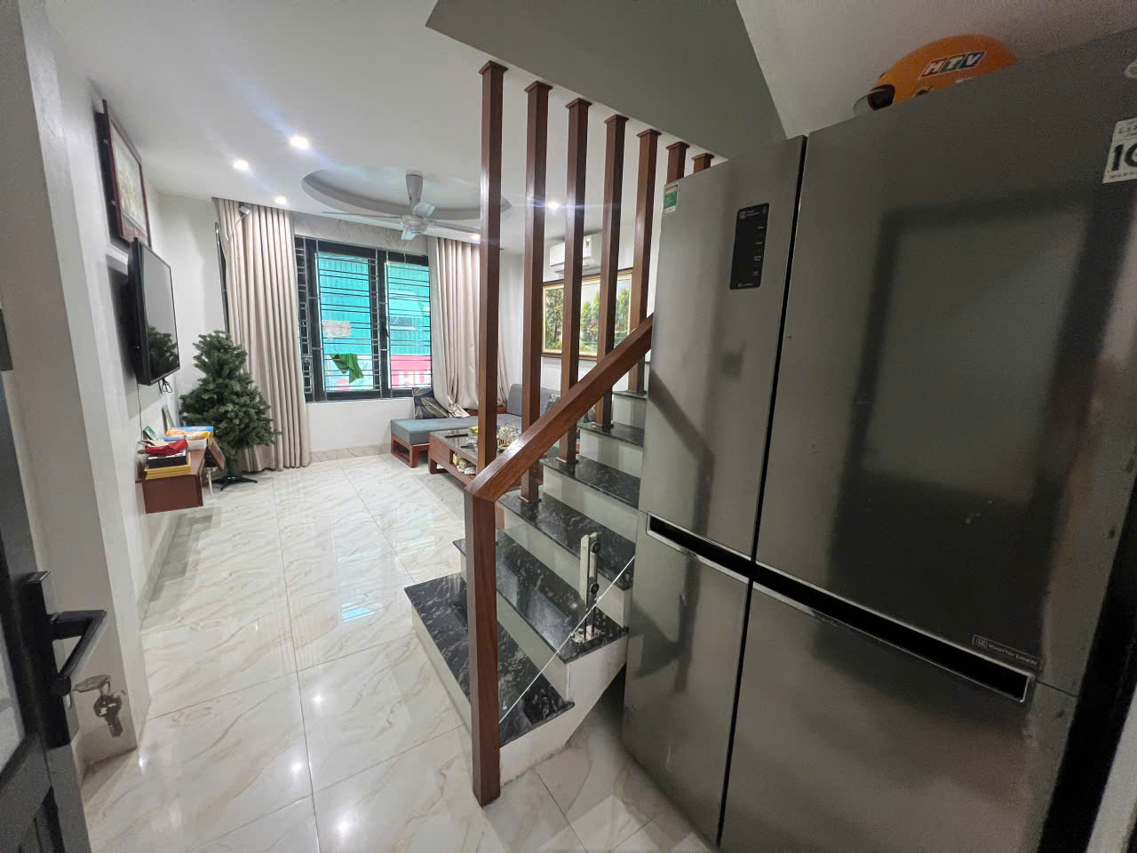 z6256785660511_223a9b4a771f6bdc0b47ca8bc3dbfb72xuandinh