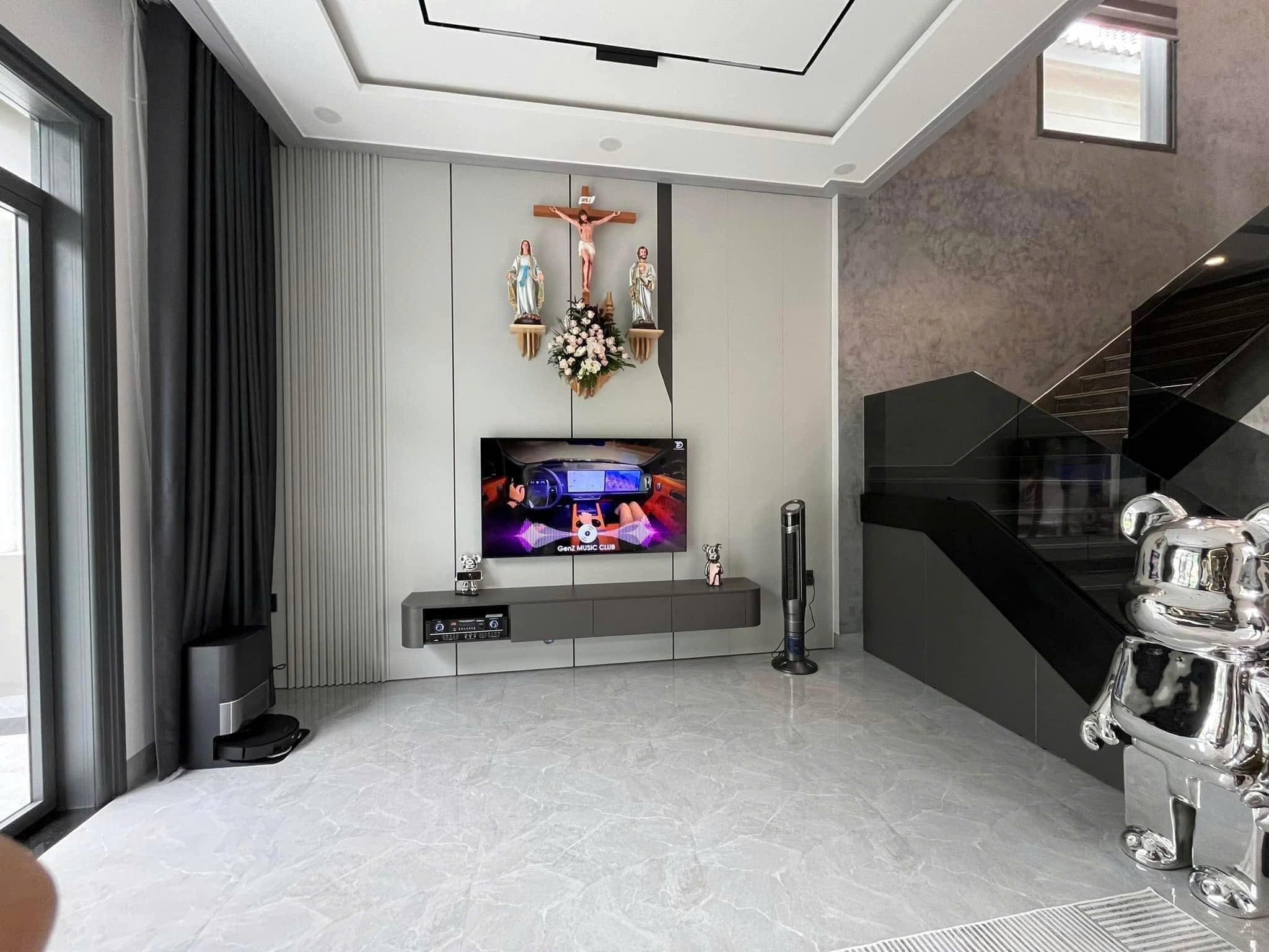 z6279942271002_f72ff53f2ebf45b9198dd189a958b036