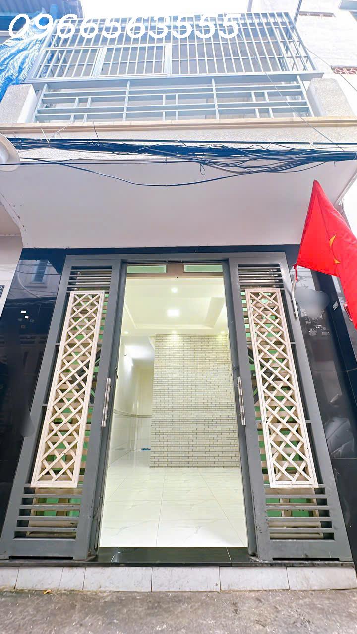 z6294886080541_e614c560e0a17518459bb959e0e0944e