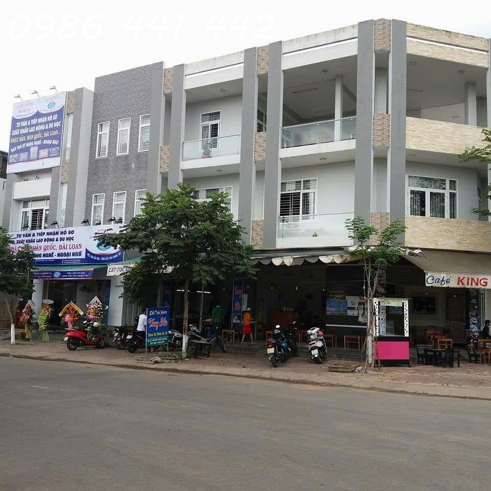 z6301201312791_3735b5403d075df0a8b24e4f3f1d79c0