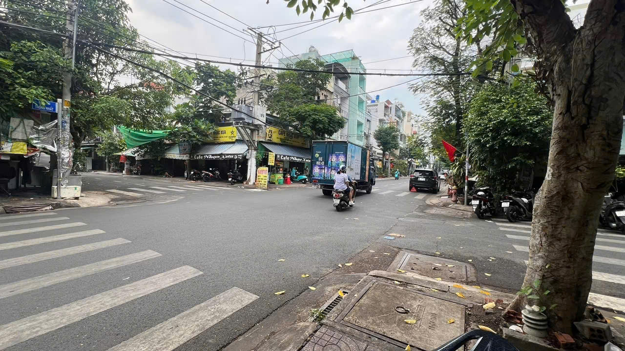 z6311411094273_29ecec2287f7c77a1050171f5ebff173