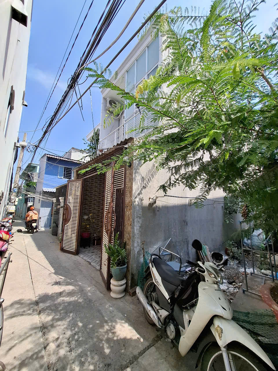 z6326154199352_30543dd2324d79df0bc72d584f00d94b