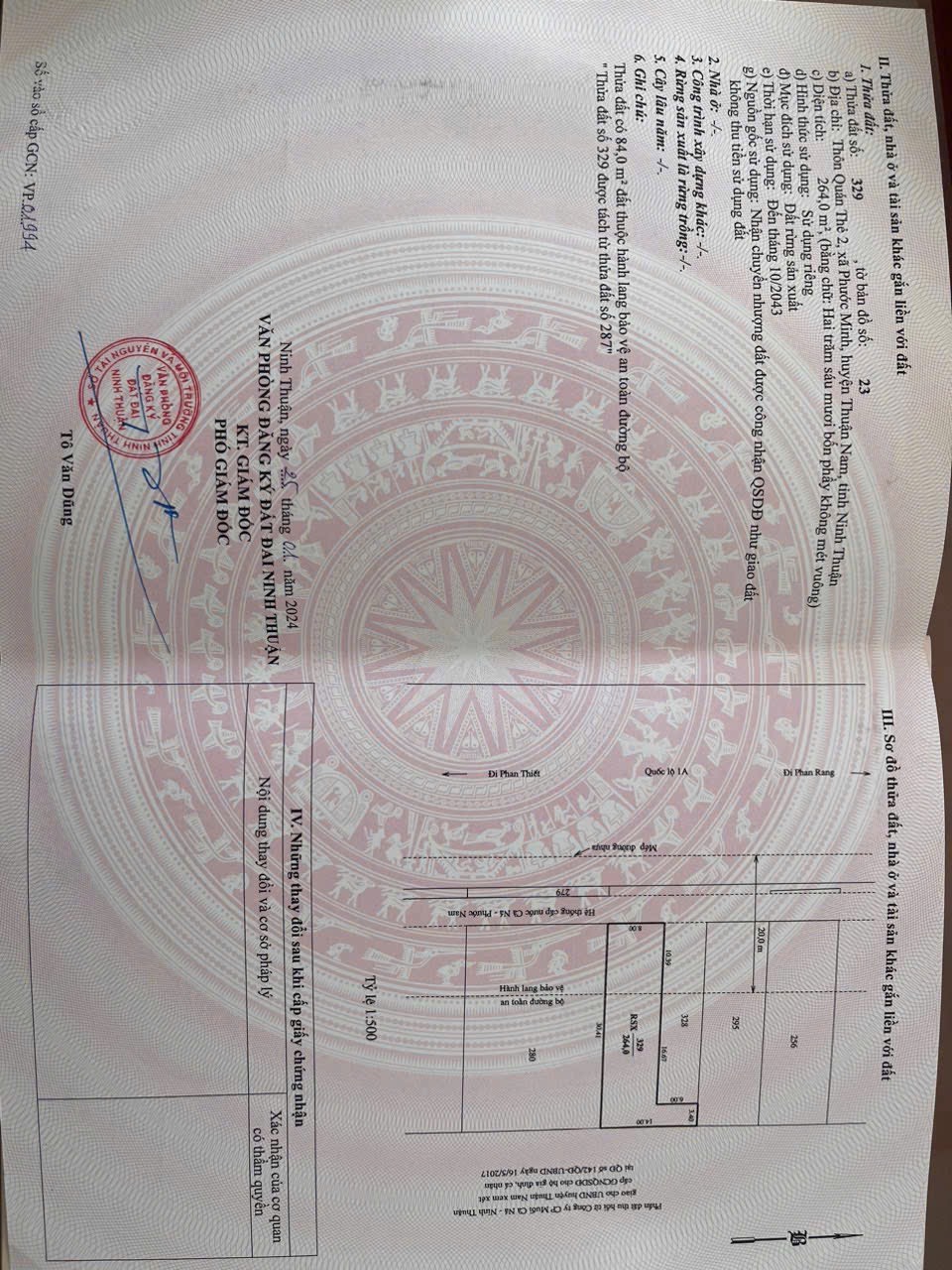 z6350782480128_fb5d2bcea92c1e23d9c798e0ffd79a0a