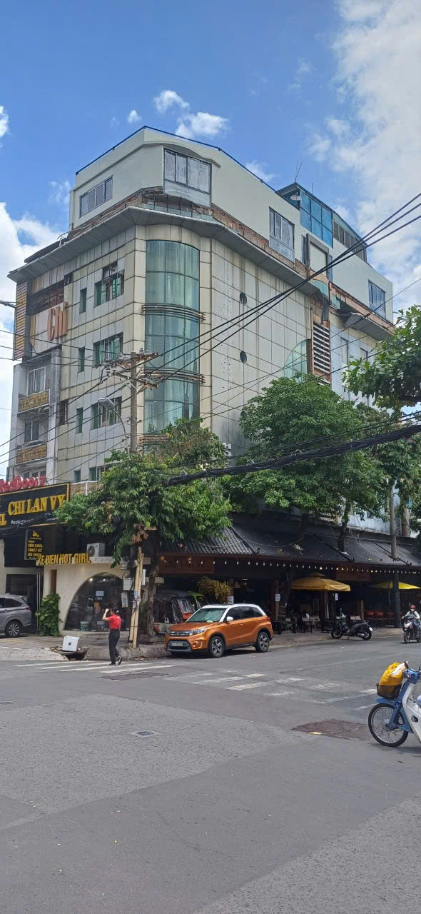 z6357651596530_6eeef21e0d249eb984d39aef3e6a6eca