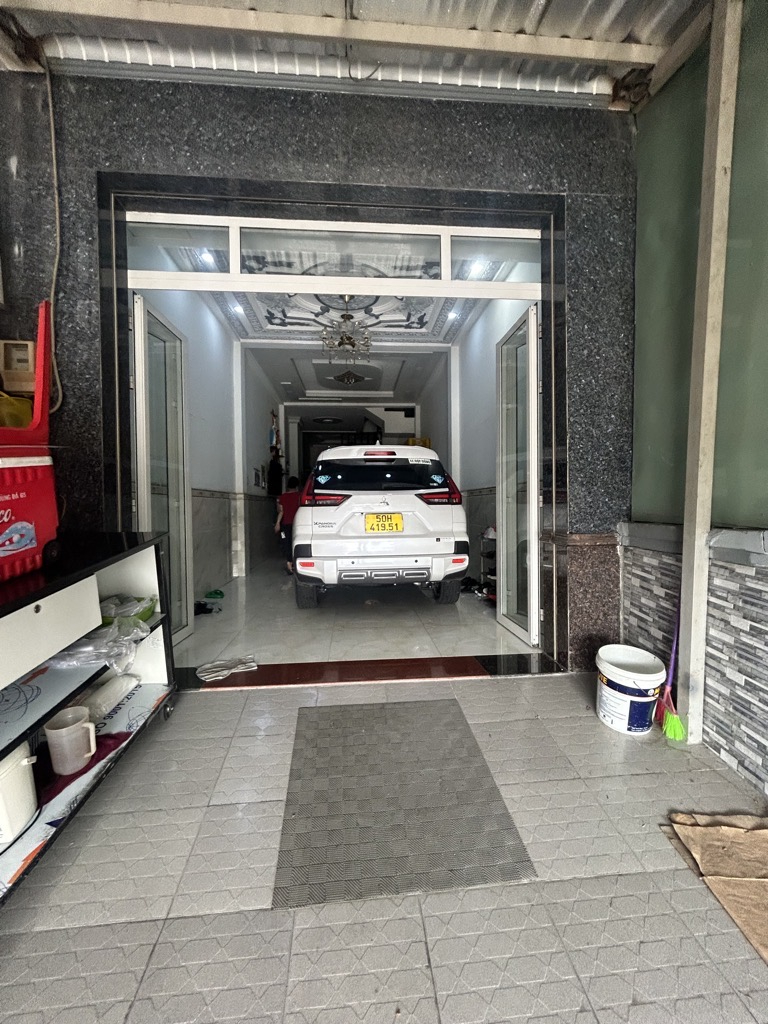 12oc-8FCFC6D1-m0vun8dm_69_11