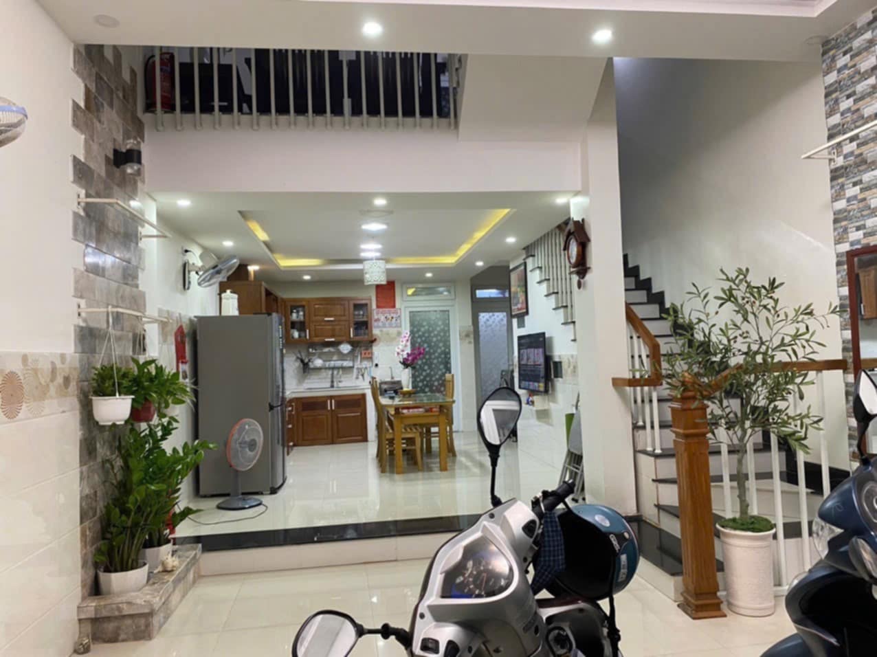 23dd43b8-5fbd-4191-a487-8cabe37afe95