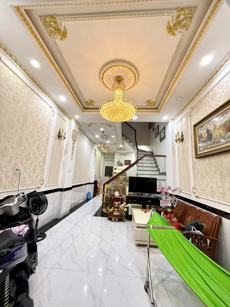 a33b43c38515f9a6696fa8109b95c05a.md