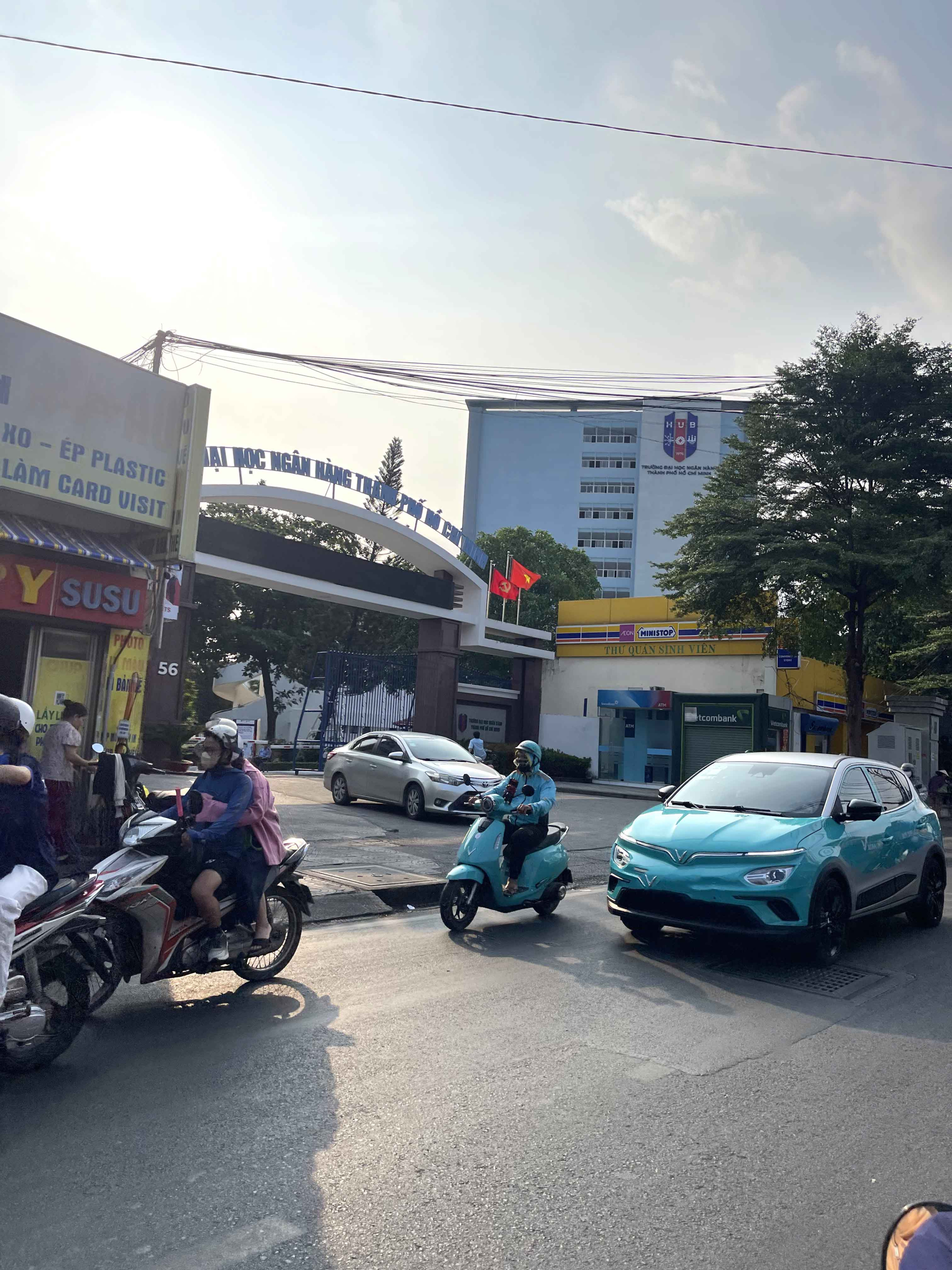 ban-nha-mat-tien-duong-so-8-linh-trung-thu-duc-chi-nhinh-11-ty (6)