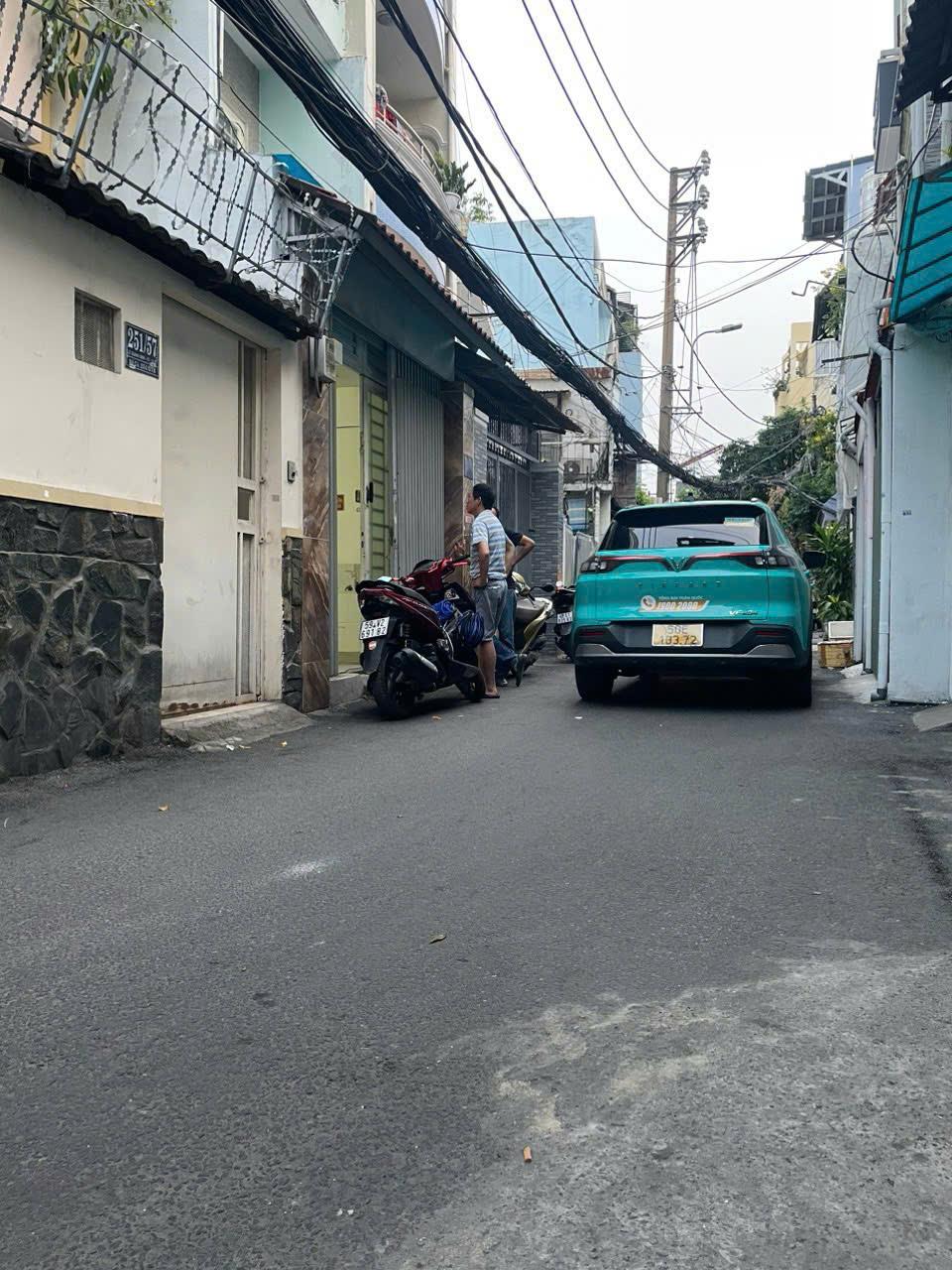 z6074006543429_9726e72aaa283d432f3a2ab1c04bcf7e