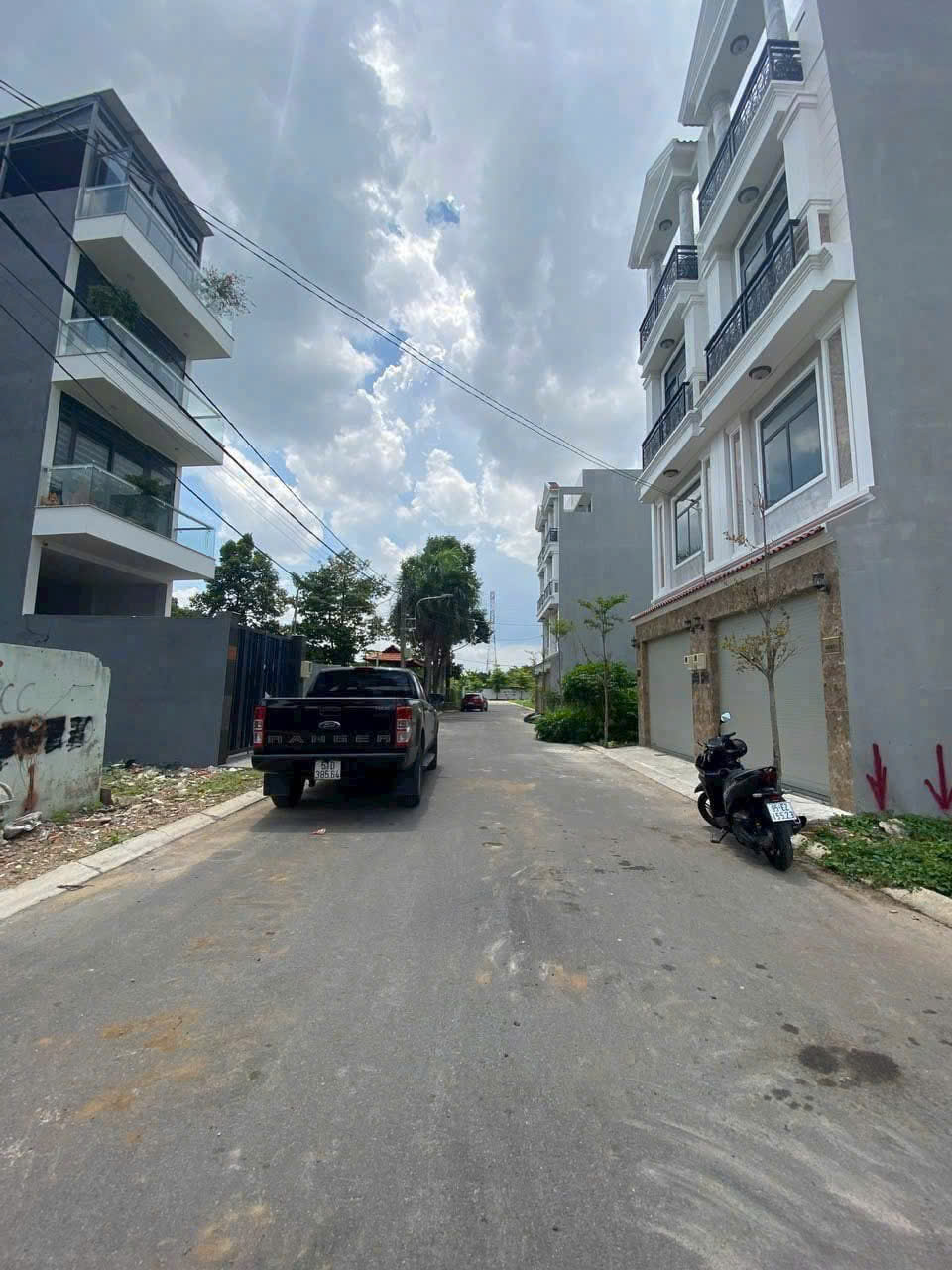 z6085581817964_70323fa1603e9bc83bb19bb36a5b3b40