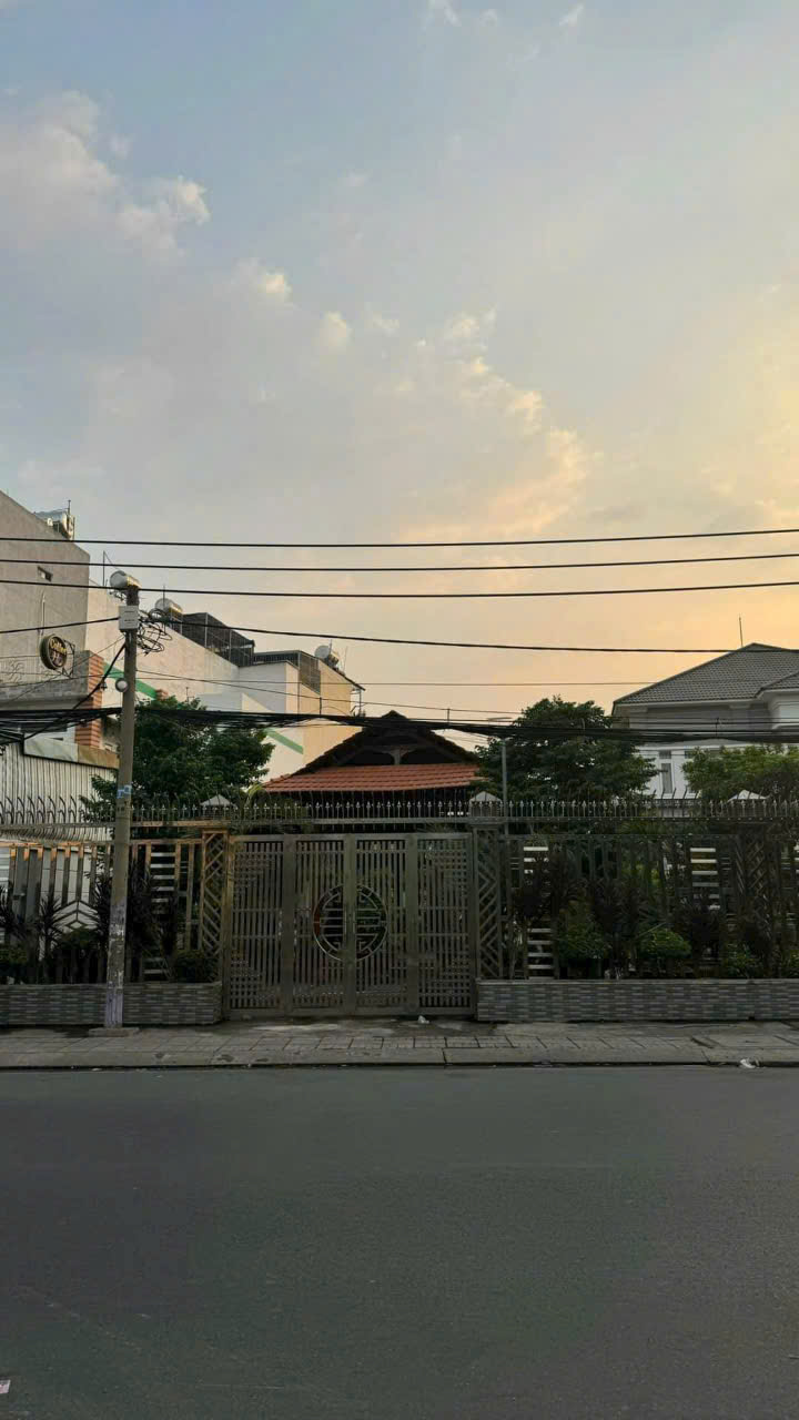 z6094613697133_a7a28a68b59574f6cc054f857cc83516