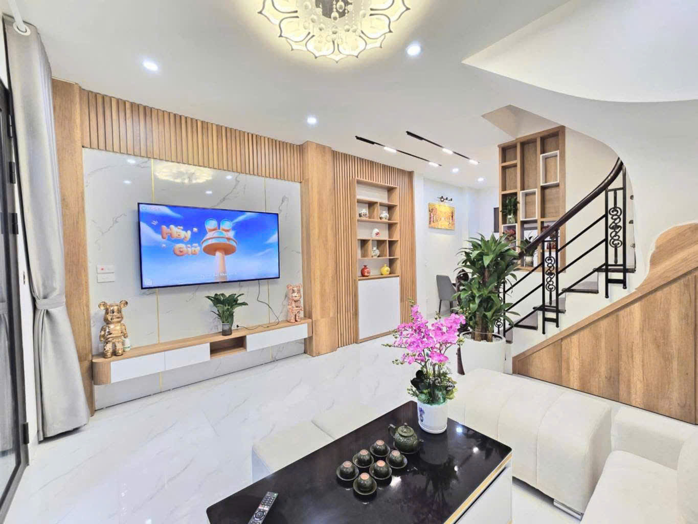 z6331041031583_012d3fa0b1a6ff9ec5526c91e5f59cbf