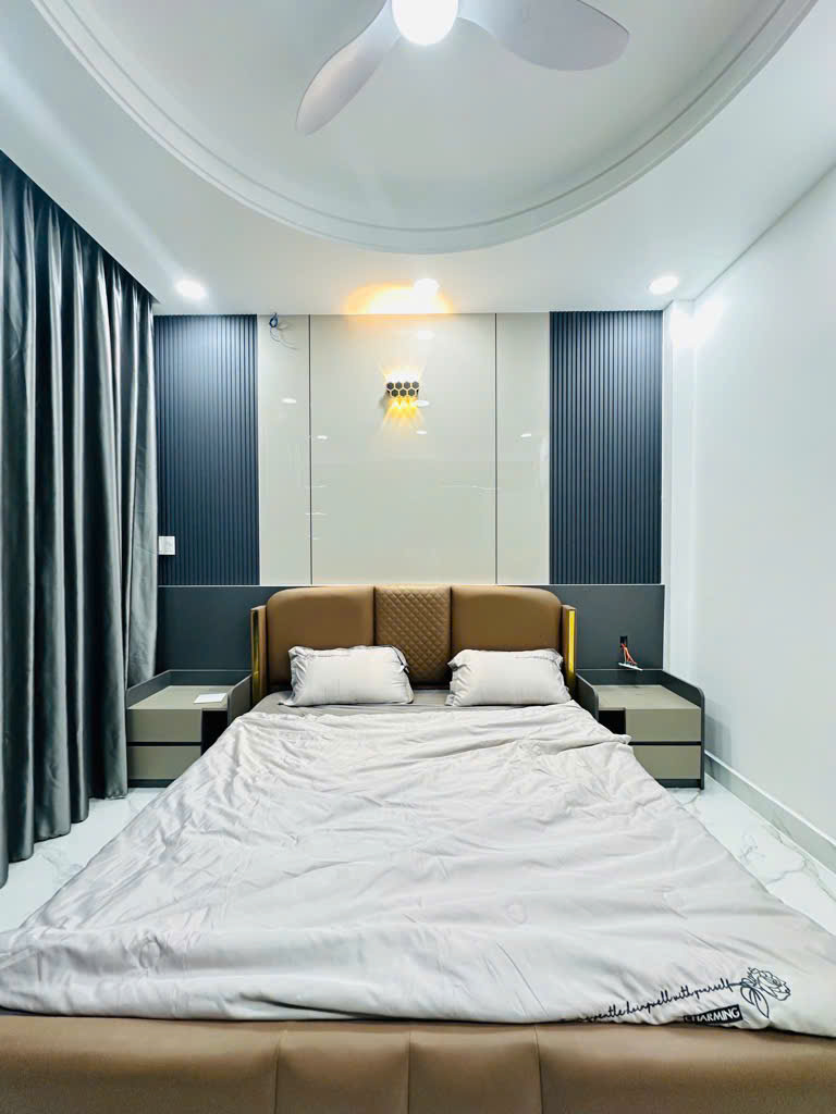 z6368658159905_81db7b9dd52d7b7678187806823e6322