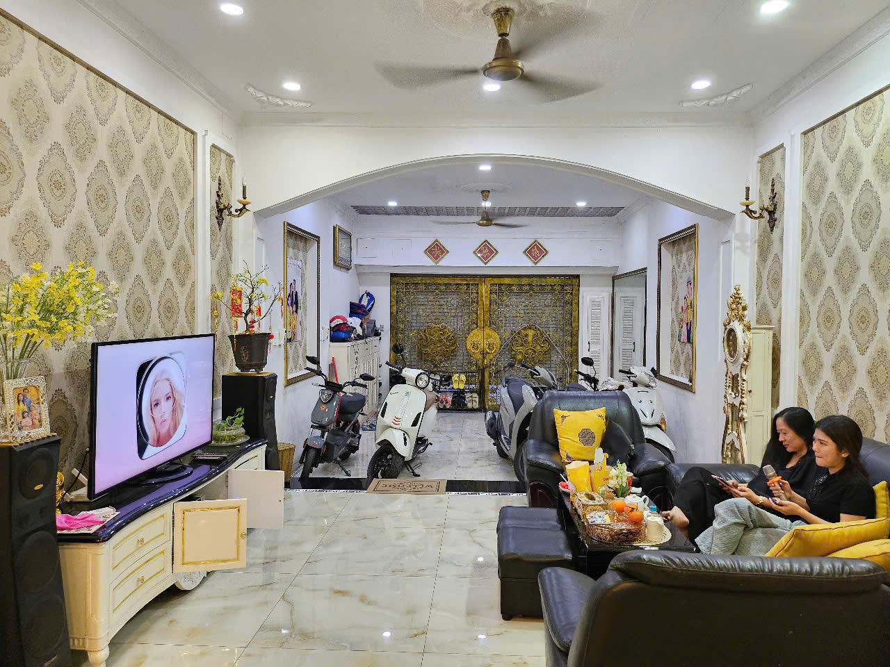 z6372342699879_d943fb36a8181491bcab7c7b589c948c