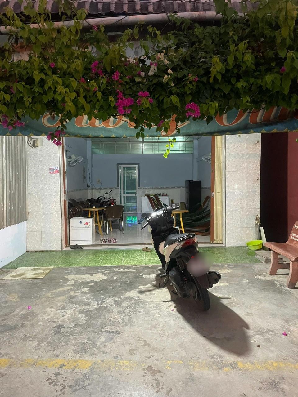 z6374092122078_f9d8ae94bb4d1787855112b09d1f5e2b