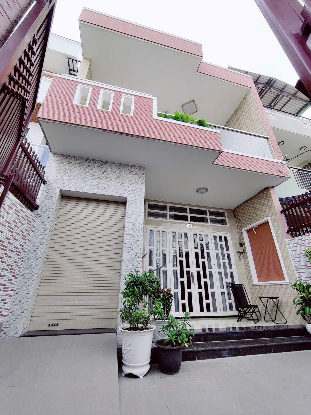 z6384655408647_9b417e73b042724775a9e0e5199f2389