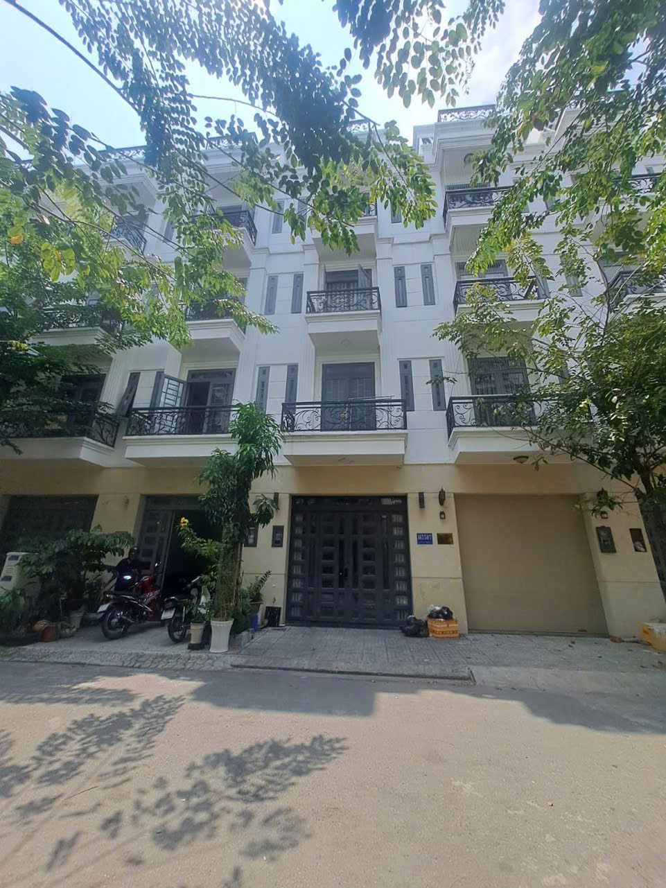 z6394223103875_afbe0b6308f2d6ae5947d1de3168d9ae