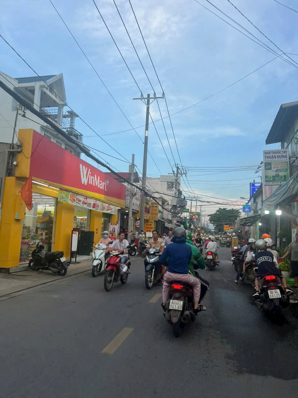 z6394925434080_7768f62b1e698b472150db5944236a19