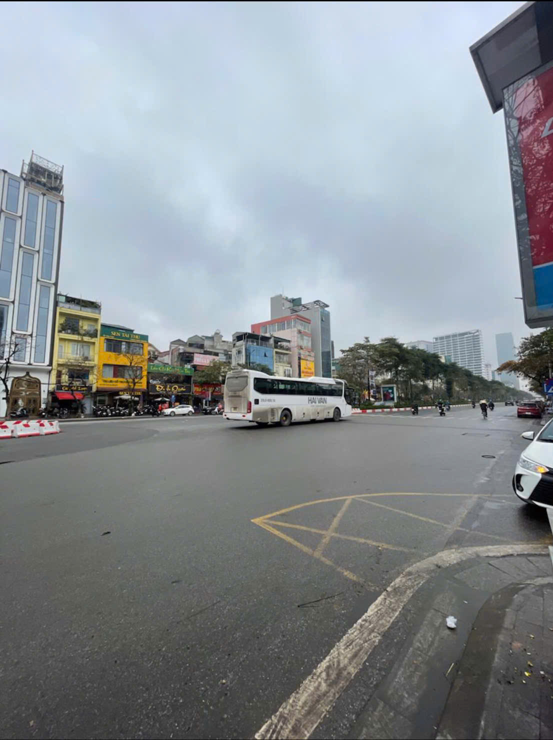 z6401132942483_73a73b26dec80a038944cb5d5b00c09d