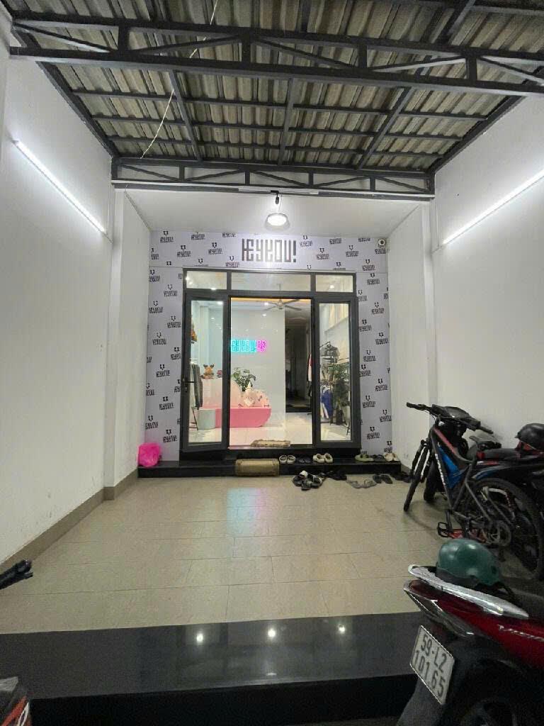 z6401666977852_96c27efcebc73fb0d7230ad8b03e9e32