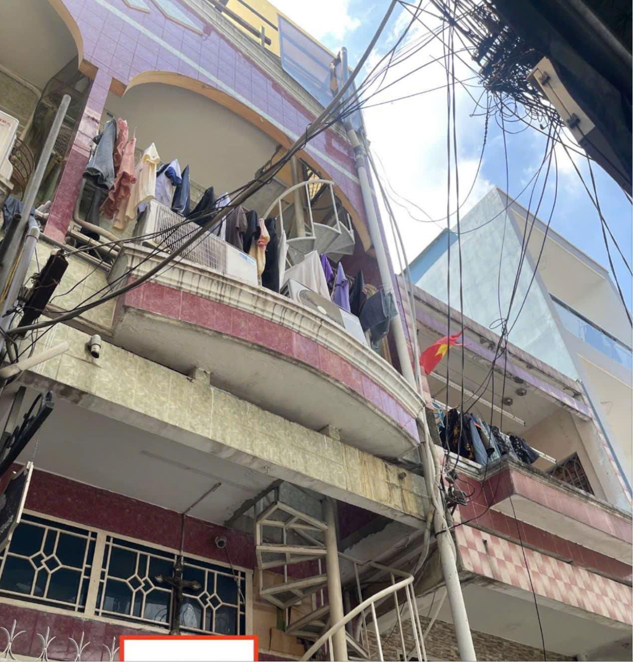 z6402521838295_8cde71543a9a0e6fa249ad77dc5eff45