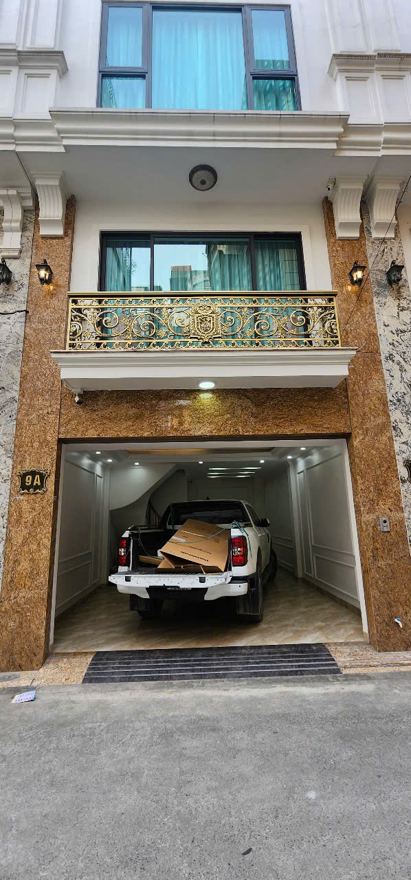 z6402566817745_9de5e16ecec167a61260576f4bbeb7a3