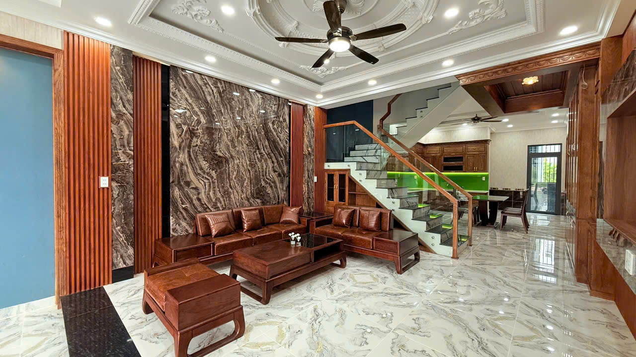 z6403298606760_e83e6bbc3156353387e427e4103bd141