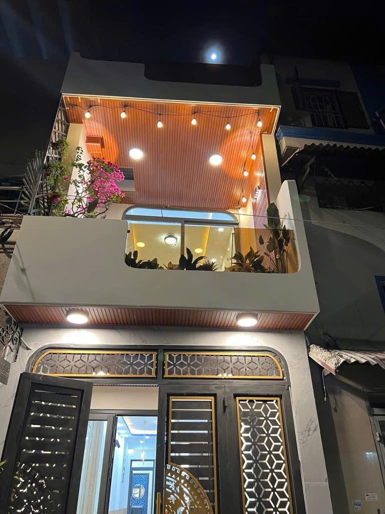 z6404779209488_5cf6d56c6c6ce4b343ea882cec06b38e