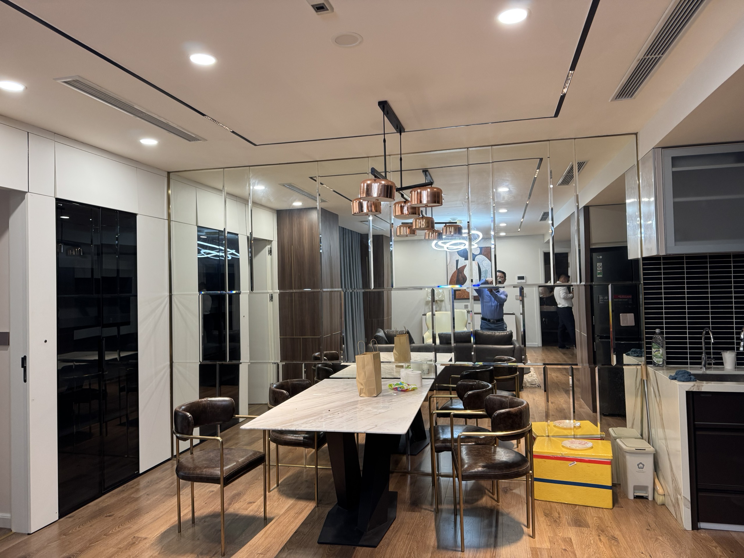 z6406783757375_d2531b40d236420468ecb9aa377e5194