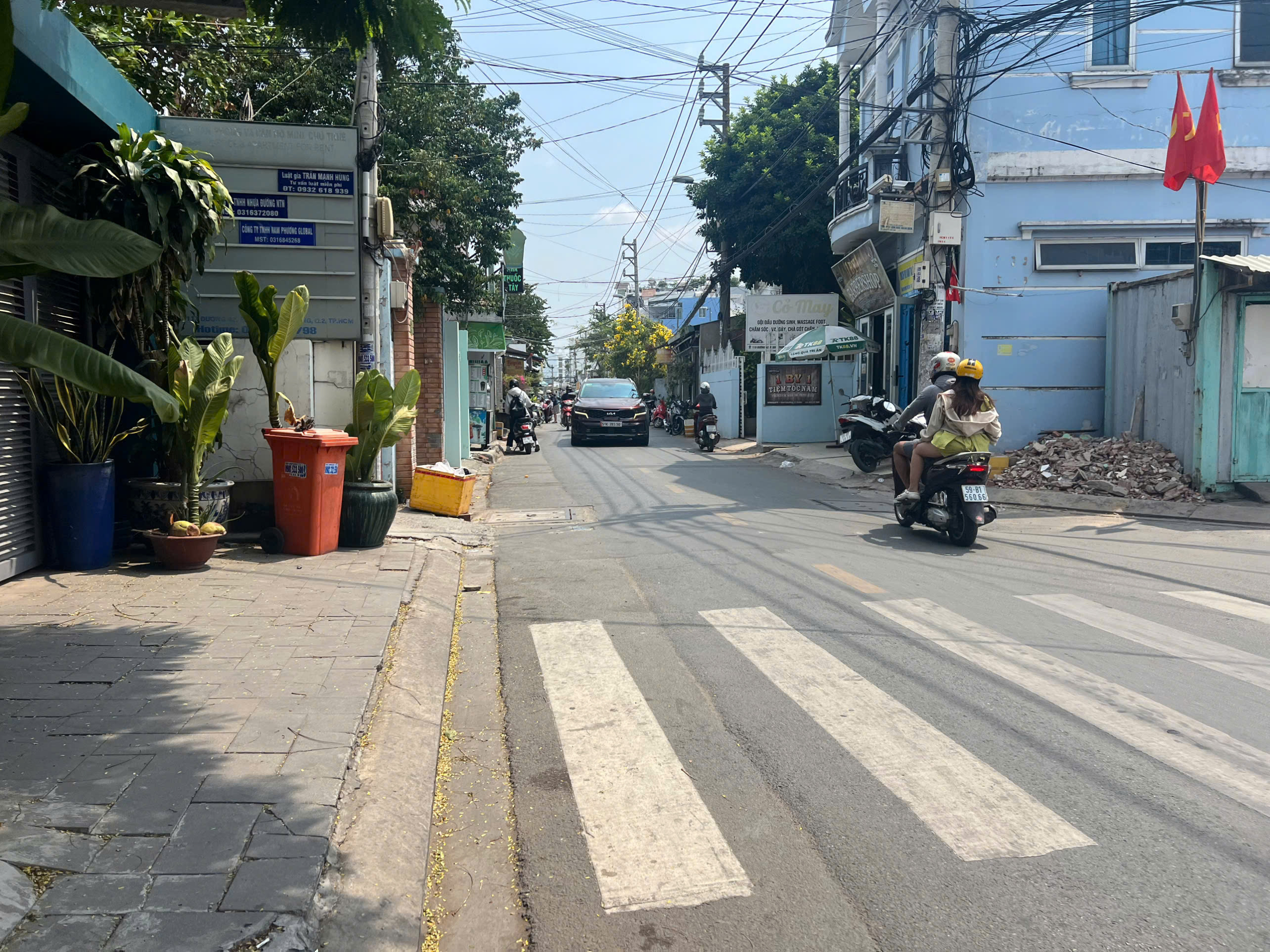 z6420524453596_8954686074f331d40b867d6a13050d61