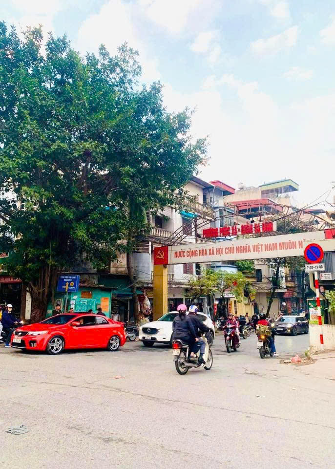 z6423881344017_361842e4c919b74e059482044165c73c