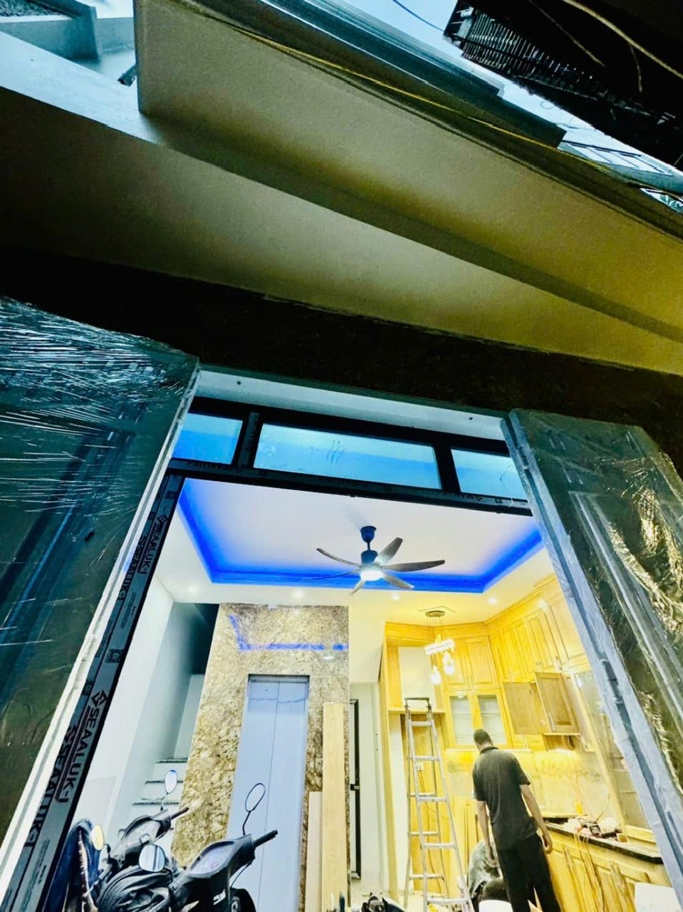 z6430593507139_898175eb98e3554e879ab6cbc27bf5f0