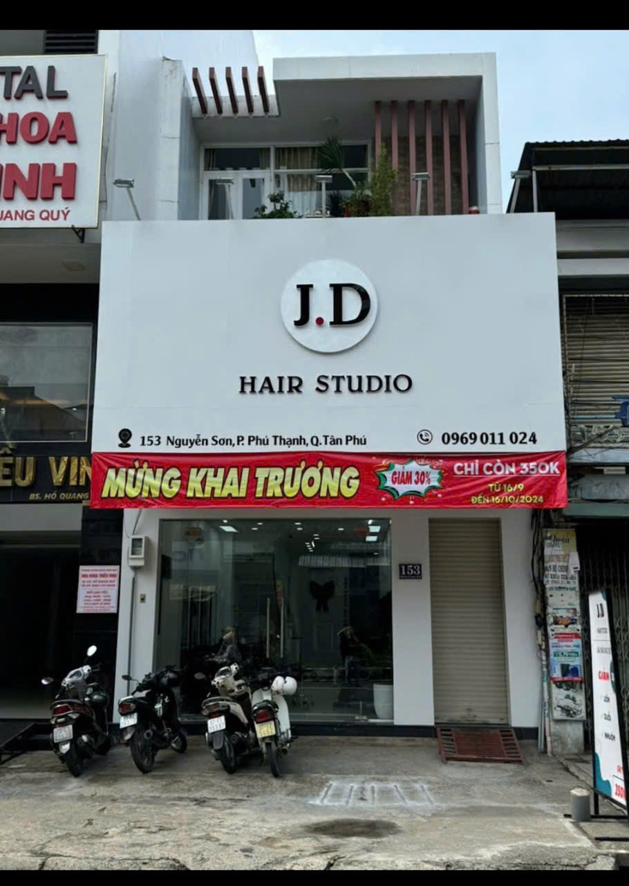 z6439568617770_f62f74961452d3b6baefc7653aae4915