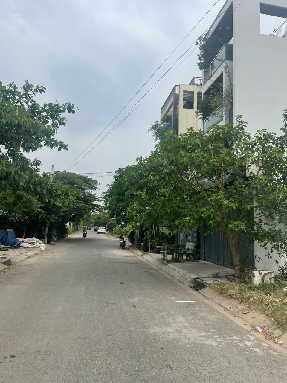 z6439742427585_079c9a85435c40f8c22f216bf030ad62