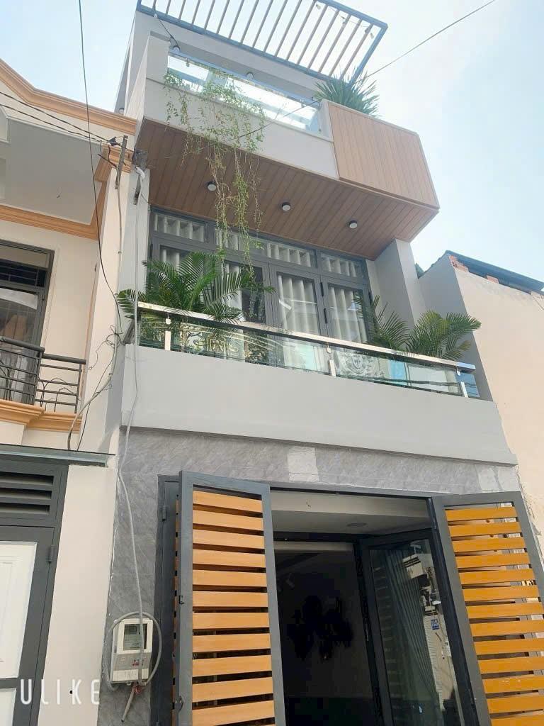 z6443012518450_31b9226f40d4e2b5dc78df73fa5af488